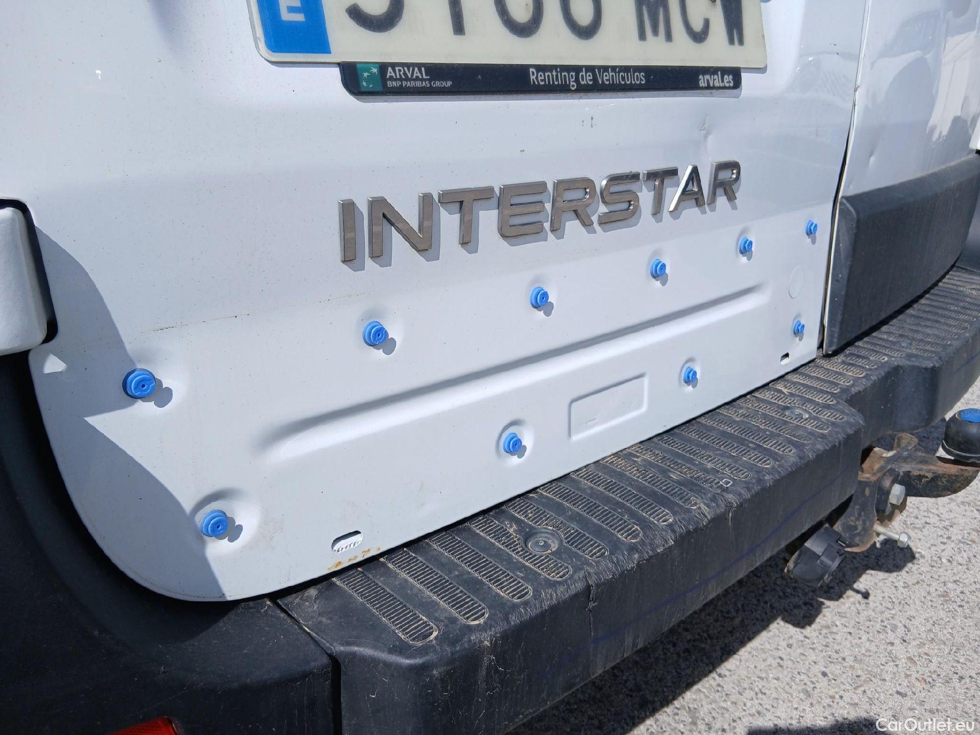  Nissan  Interstar NISSAN  / 2018 / 4P / furgón L1H2 3,5T 2.3dCi 99kW FWD GO #23
