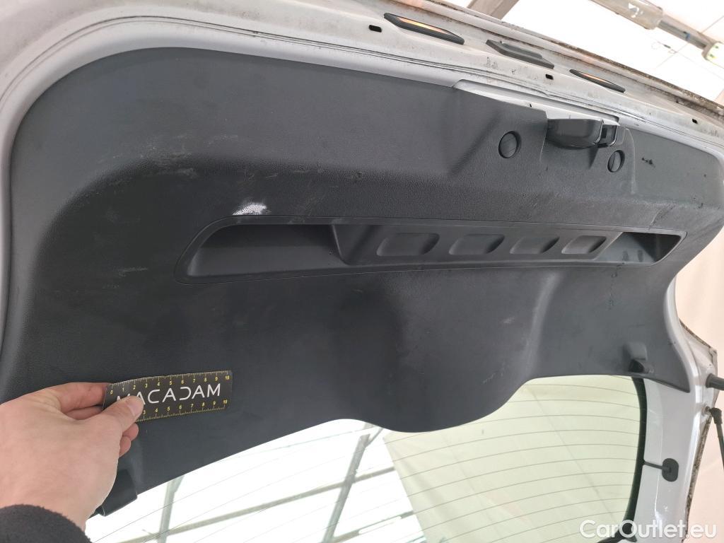  Citroen  C3  Société Feel 1.5 BlueHDI 100CV BVM6 E6dT #6