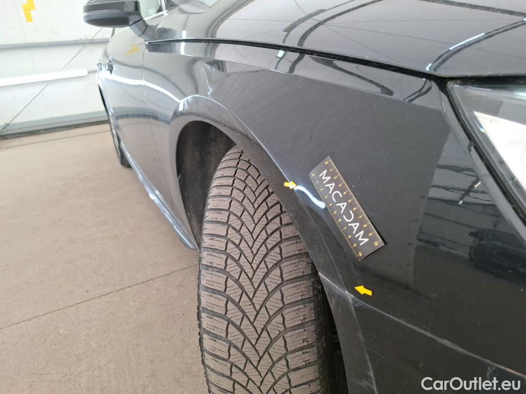  Audi  A4  Avant 35 TDI Business Line 2.0 TDI 165CV BVA7 E6d #1