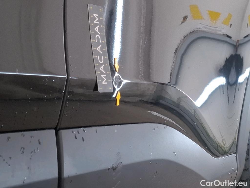  Citroen  C4  X Shine 1.2 PureTech 130CV BVA8 6E #34