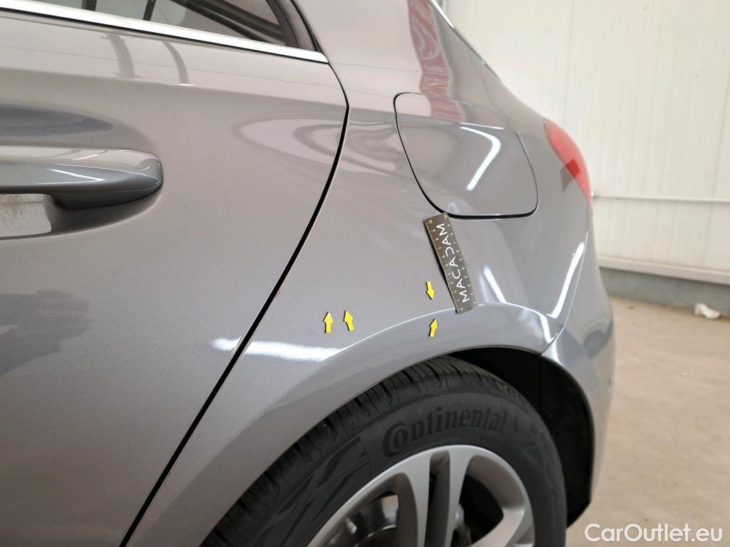  Mercedes  A-Klasse MERCEDES-BENZ Classe A Compact / 2018 / 5P / Berline A 200 d Business Line 8G-DCT #31