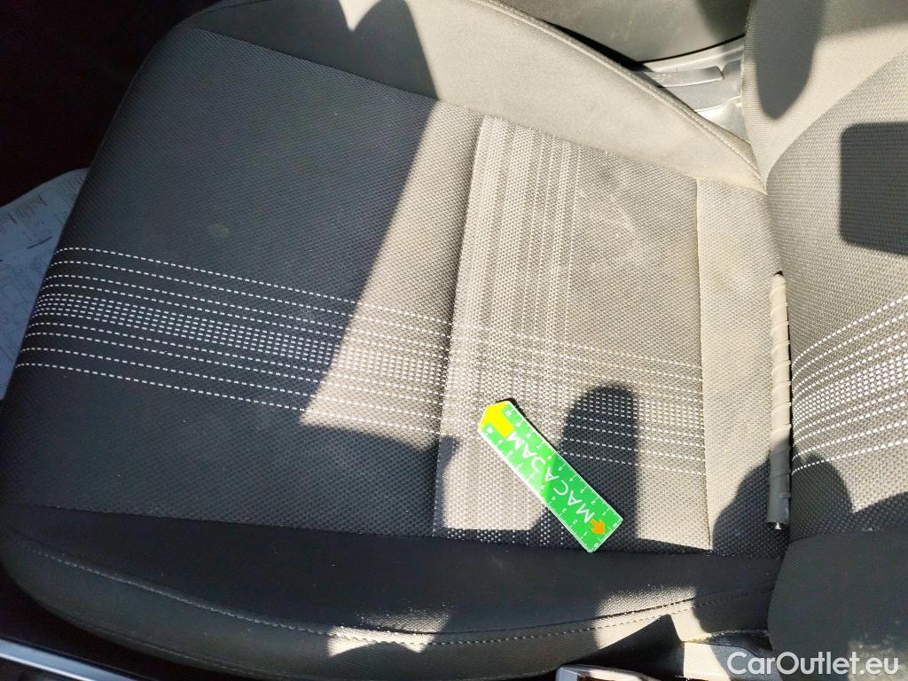  Hyundai  i20  Initia 1.2 85CV BVM5 E6d #44