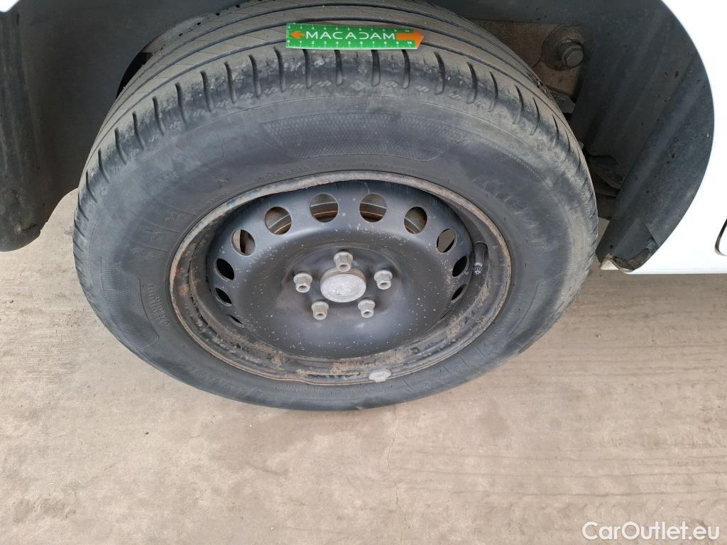  Renault  Kangoo  II Express Grand Confort (L1) 1.5 dCi 95CV BVM6 E6dT #42