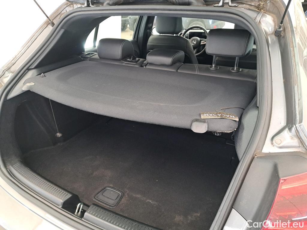  Mercedes  A-Klasse MERCEDES-BENZ Classe A Compact / 2018 / 5P / Berline A 200 d Business Line 8G-DCT #21