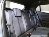  Peugeot  2008 PEUGEOT  / 2019 / 5P / CROSSOVER BLUEHDI 130 EAT8 ALLURE PACK S/S AUT. #15