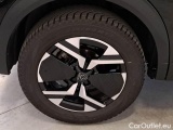  Peugeot  2008 PEUGEOT  / 2019 / 5P / CROSSOVER BLUEHDI 130 EAT8 ALLURE PACK S/S AUT. #18