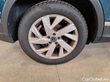  Volkswagen  Tiguan VOLKSWAGEN  / 2020 / 5P / SUV 2.0 TDI SCR 110KW ELEGANCE DSG 4MOTION #109