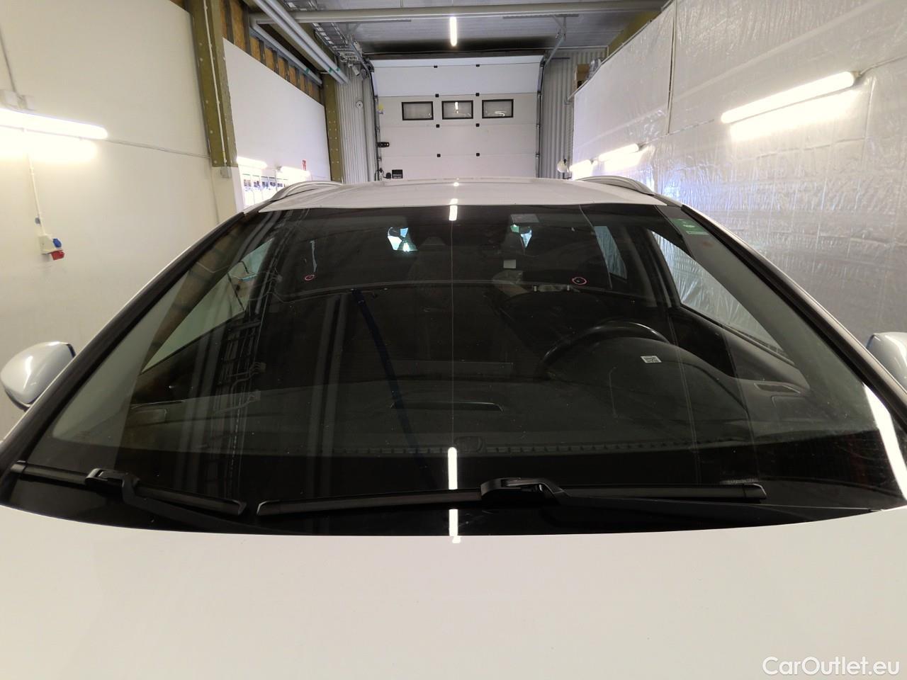  KIA  Cee'd ceed SW 1.6PHEV Advance 5d #33