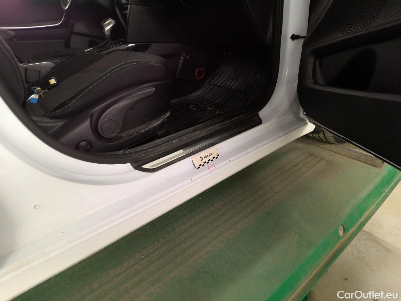  KIA  Cee'd ceed SW 1.6PHEV Advance 5d #7