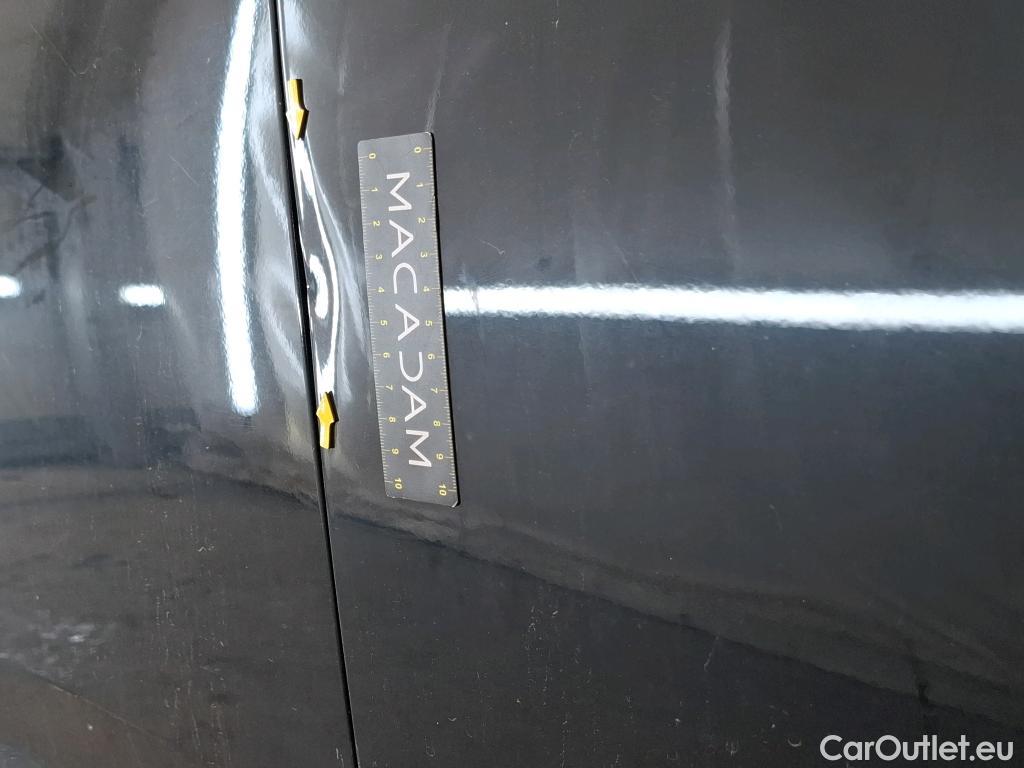  Citroen  C4 Cactus CITROEN  / 2017 / 5P / Berline PureTech 130 S&S EAT6 Shine #6