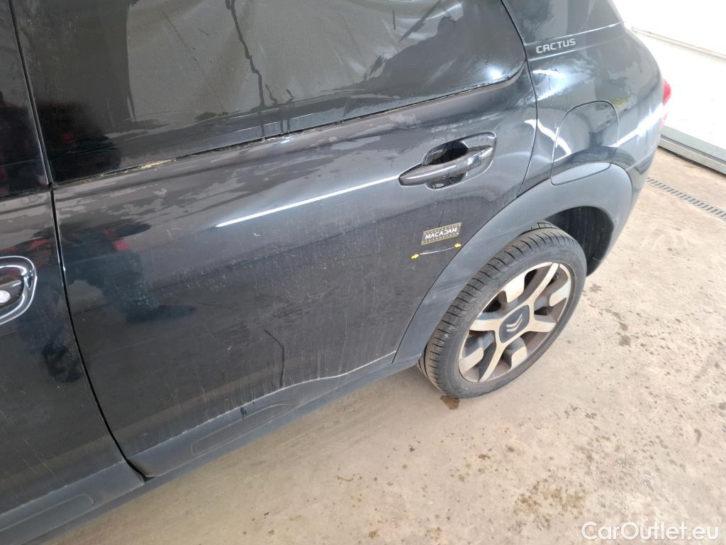  Citroen  C4 Cactus CITROEN  / 2017 / 5P / Berline PureTech 130 S&S EAT6 Shine #1