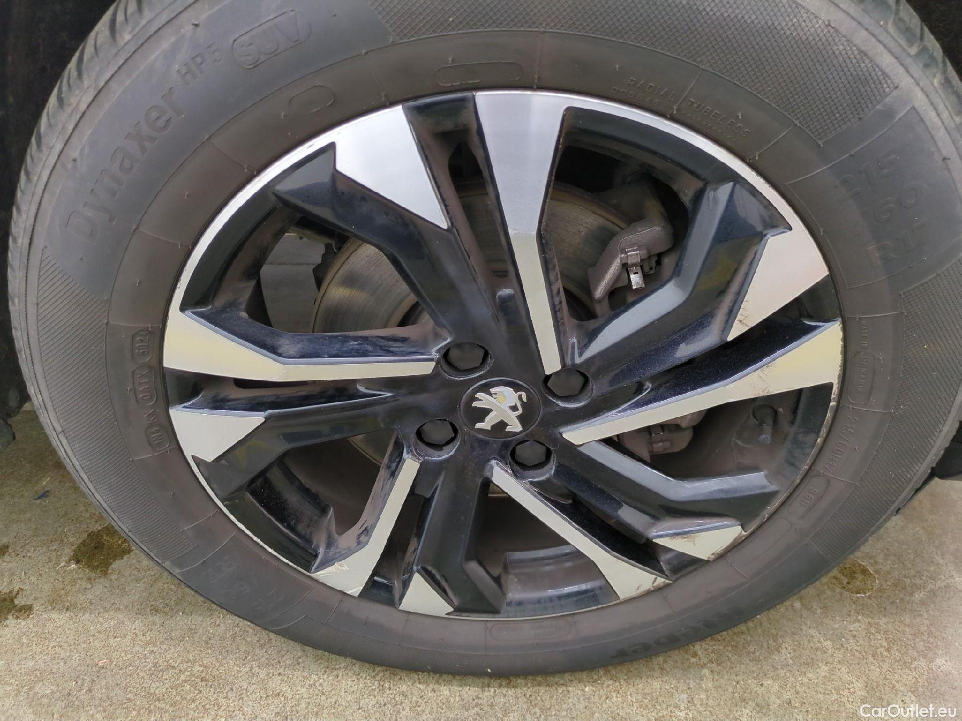  Peugeot  2008  Allure Business 1.5 HDi 130CV BVA8 E6d #30