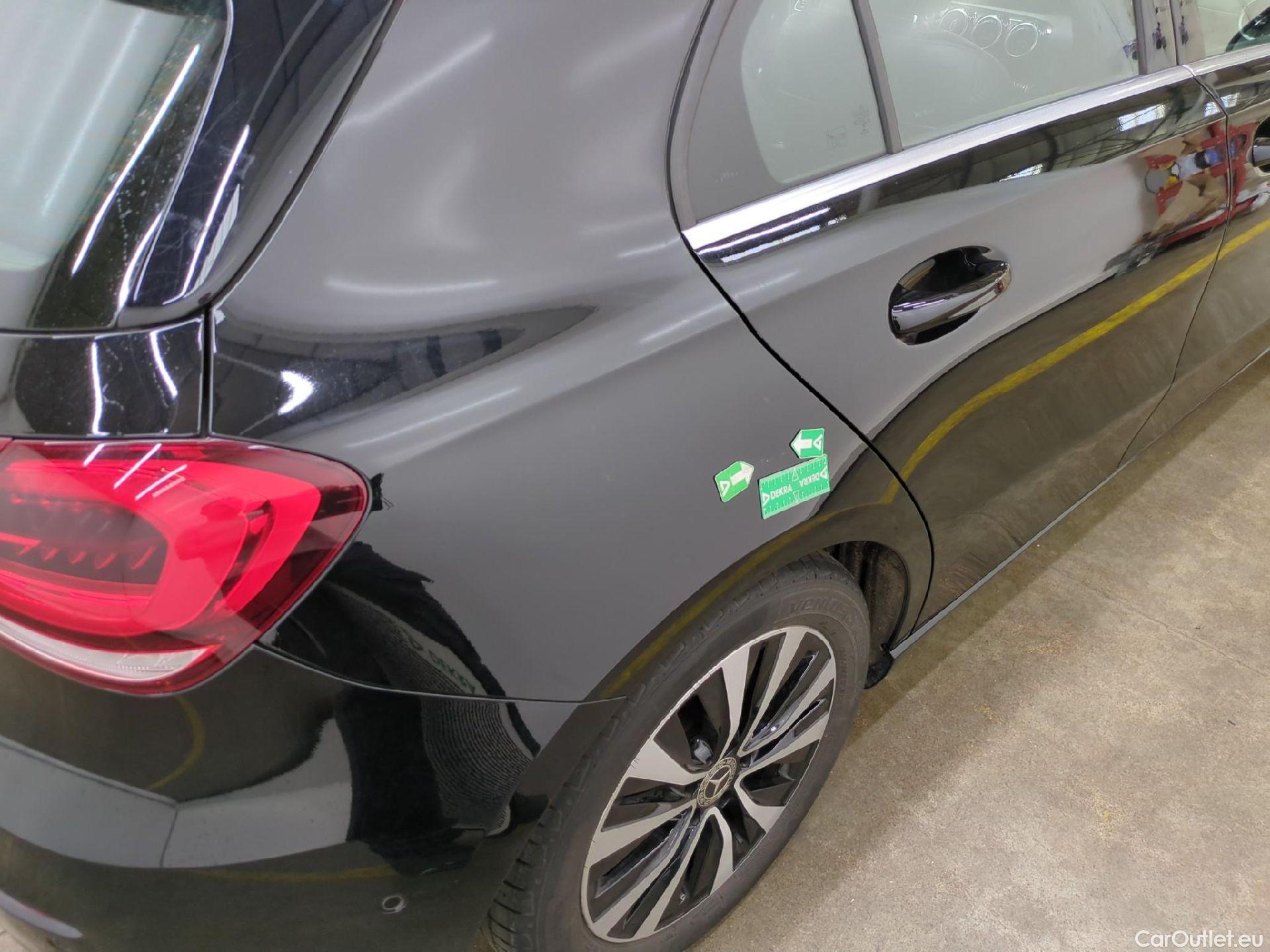  Mercedes  A-Klasse MERCEDES-BENZ Classe A Compact / 2018 / 5P / Berline A 180 d Business Line #26