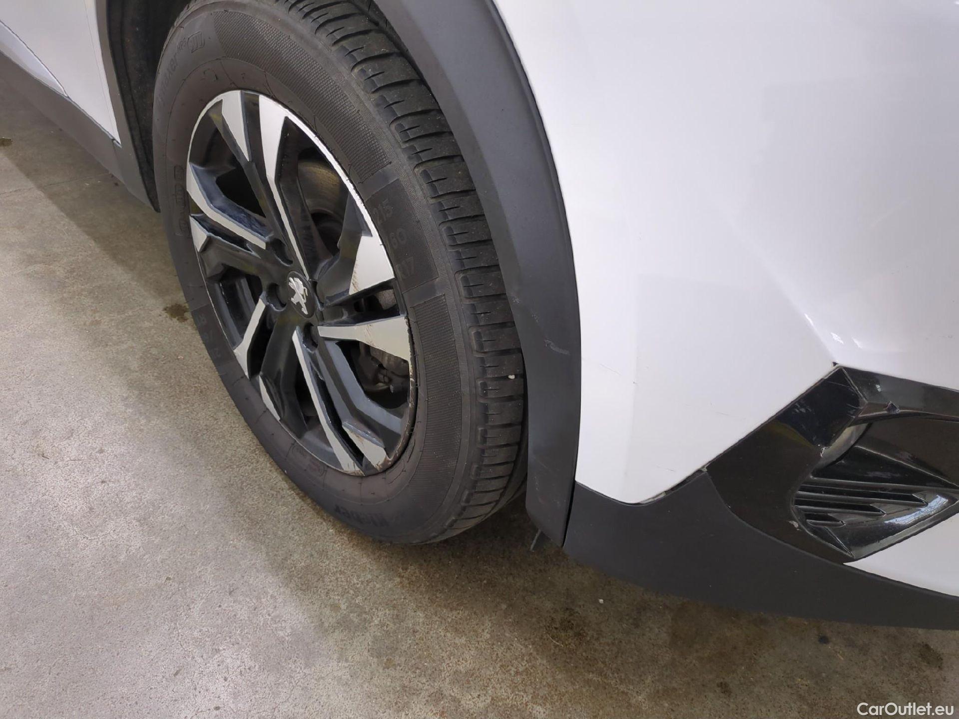  Peugeot  2008  Allure Business 1.5 HDi 130CV BVA8 E6d #68