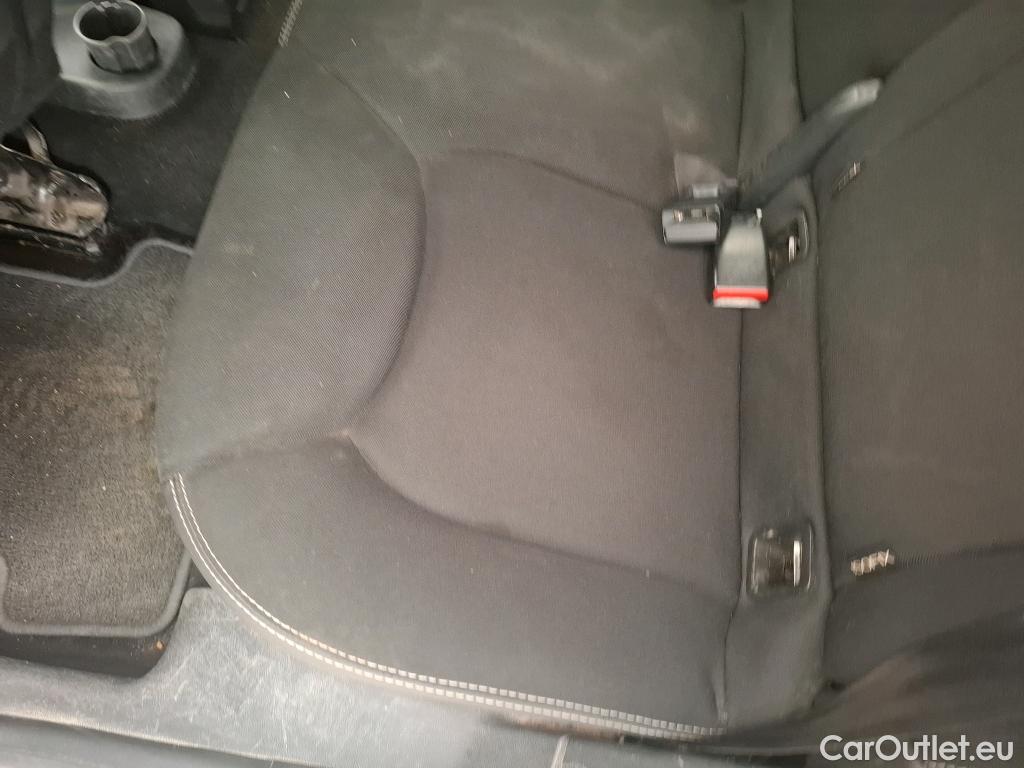  Renault  Clio RENAULT  / 2016 / 5P / Berline &Business TCe 90 #79