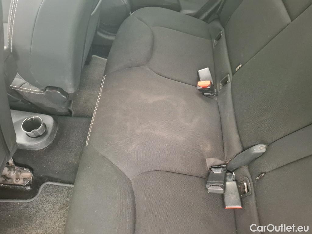  Renault  Clio RENAULT  / 2016 / 5P / Berline &Business TCe 90 #80
