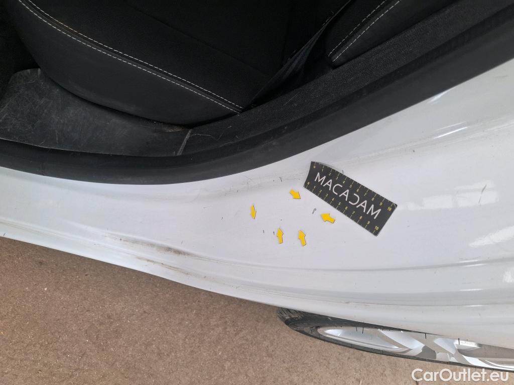  Renault  Clio RENAULT  / 2016 / 5P / Berline &Business TCe 90 #57