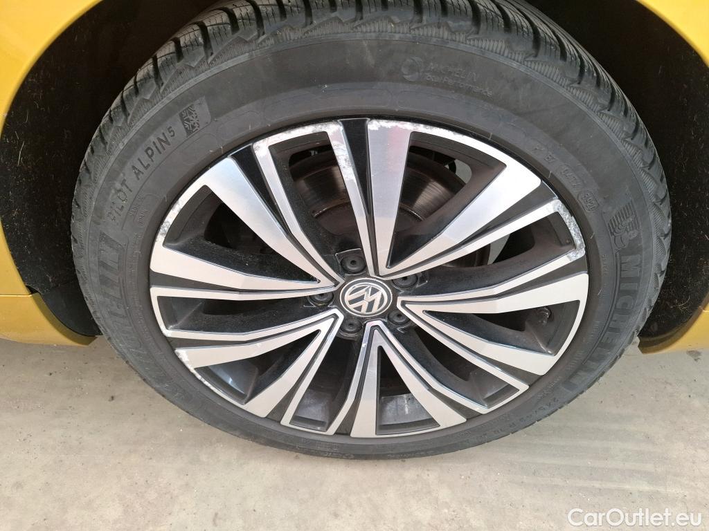  Volkswagen  Arteon VOLKSWAGEN  / 2017 / 5P / Berline 2.0 TDI 150 DSG7 ELEGANCE #18