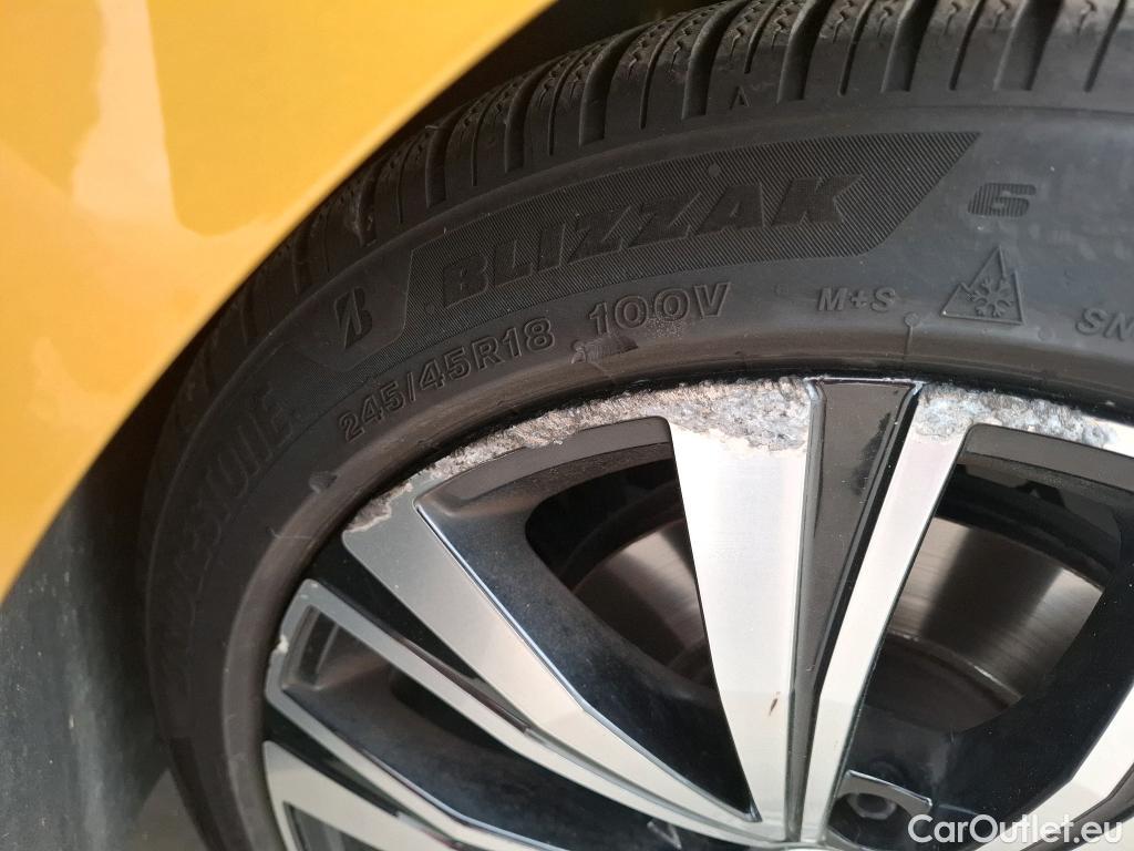  Volkswagen  Arteon VOLKSWAGEN  / 2017 / 5P / Berline 2.0 TDI 150 DSG7 ELEGANCE #3