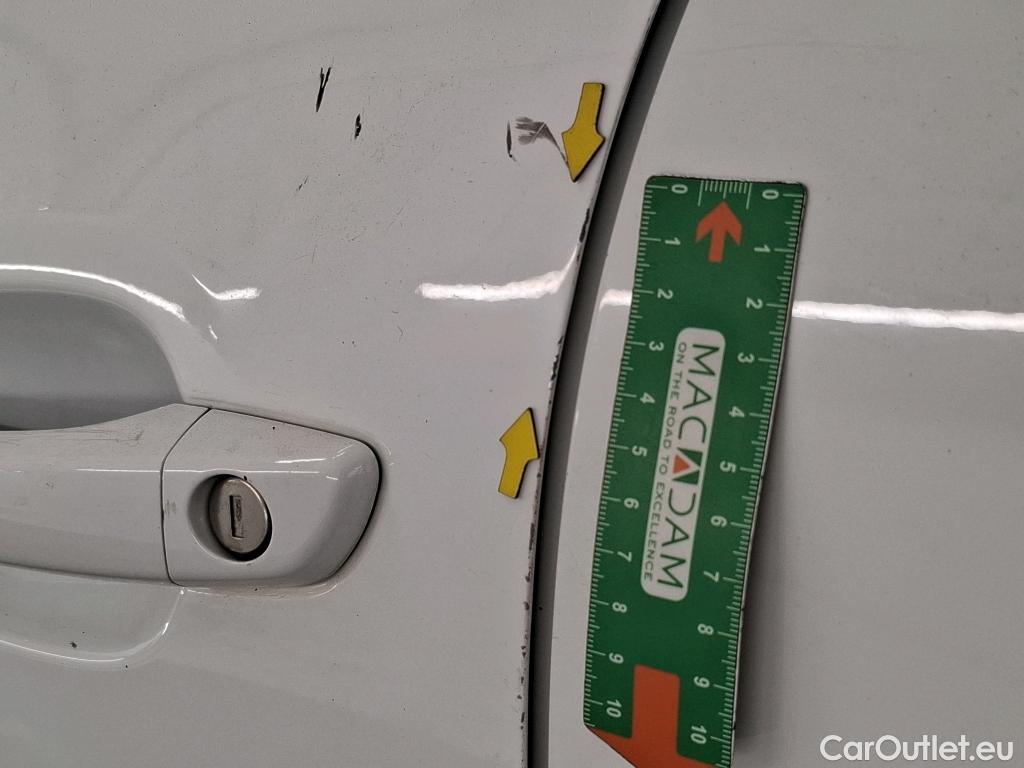  Citroen  C3  Société Feel 1.5 BlueHDI 100CV BVM6 E6dT #2