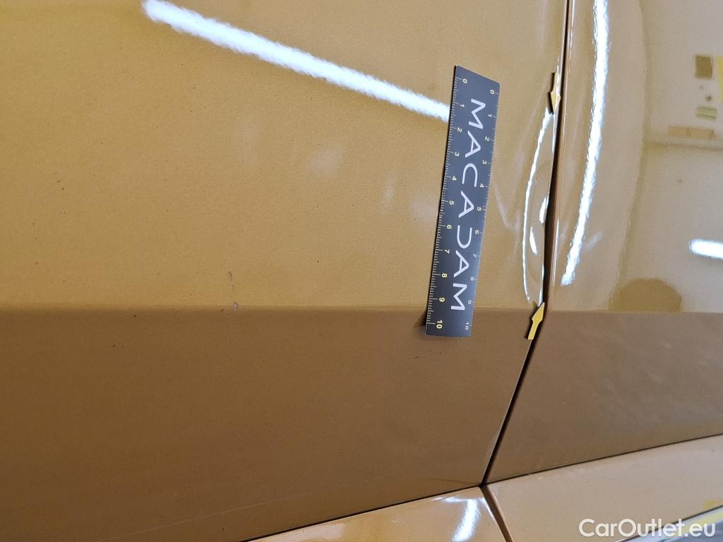  Volkswagen  Arteon VOLKSWAGEN  / 2017 / 5P / Berline 2.0 TDI 150 DSG7 ELEGANCE #5
