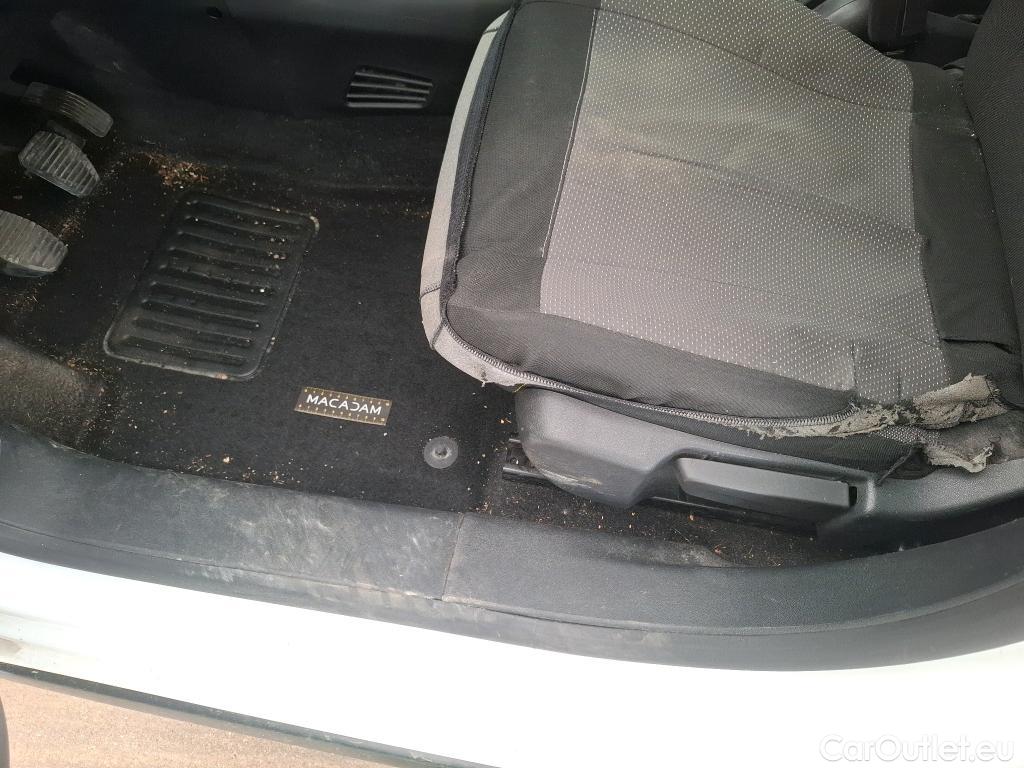  Citroen  C3  Société Feel 1.5 BlueHDI 100CV BVM5 E6dT #38