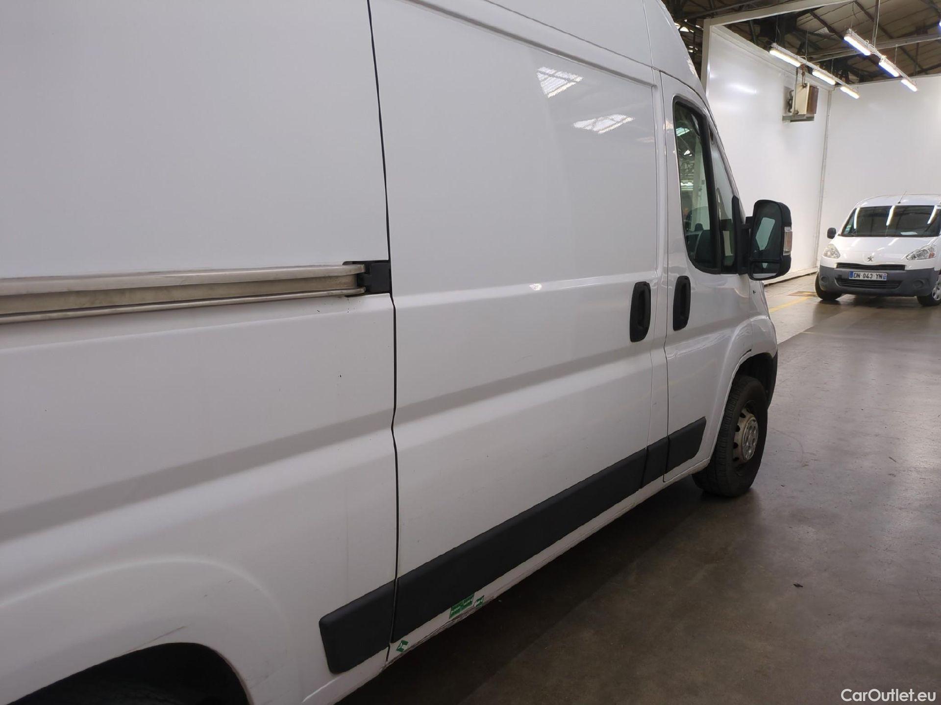  Fiat  Ducato FIAT  VU 4p Fourgon 3.0 M H2 2.0 Multijet 115 Pack Pro Nav #41