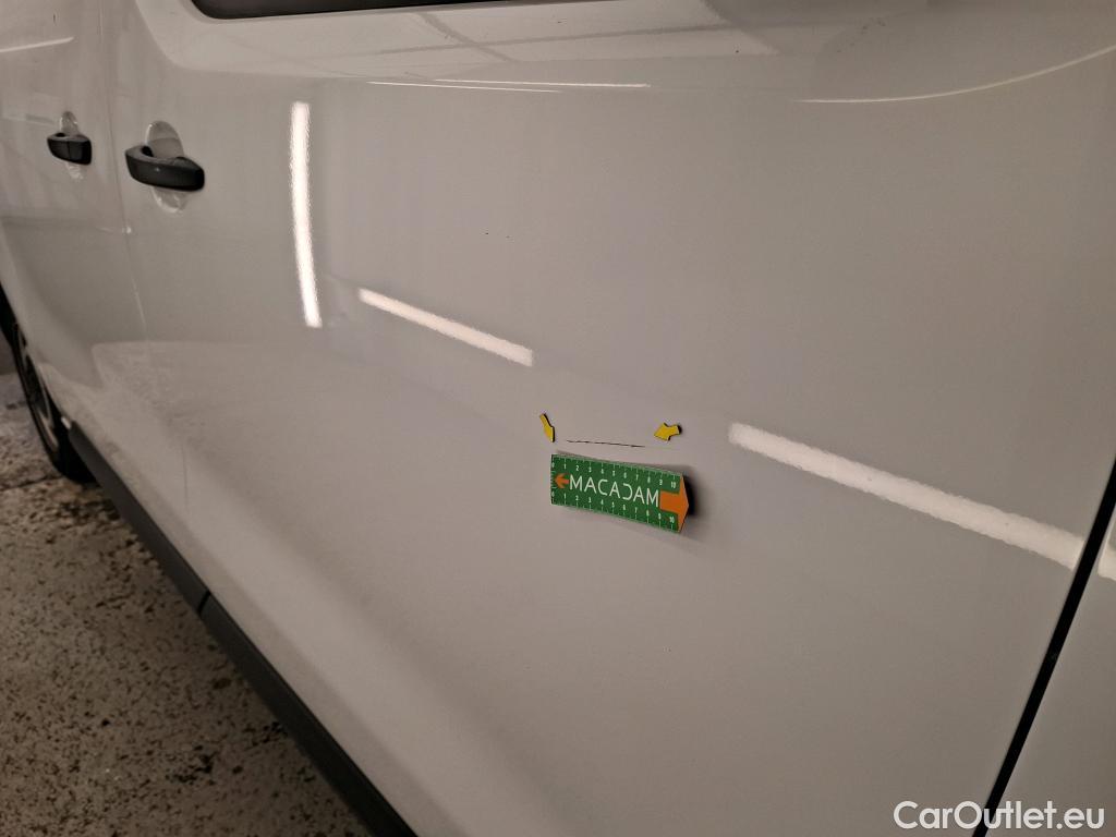  Opel  Vivaro OPEL  / 2019 / 4P / Fourgon tôlé Taille XL BlueHDi 145 S&S EAT8 #15