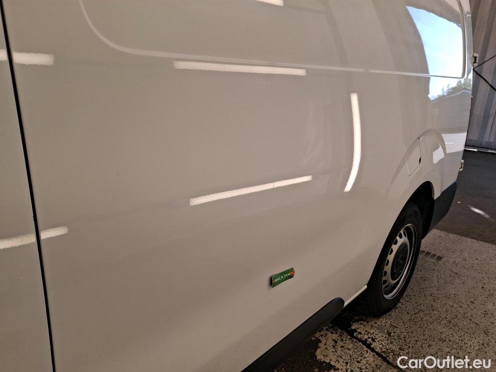  Opel  Vivaro OPEL  / 2019 / 4P / Fourgon tôlé Taille XL BlueHDi 145 S&S EAT8 #10