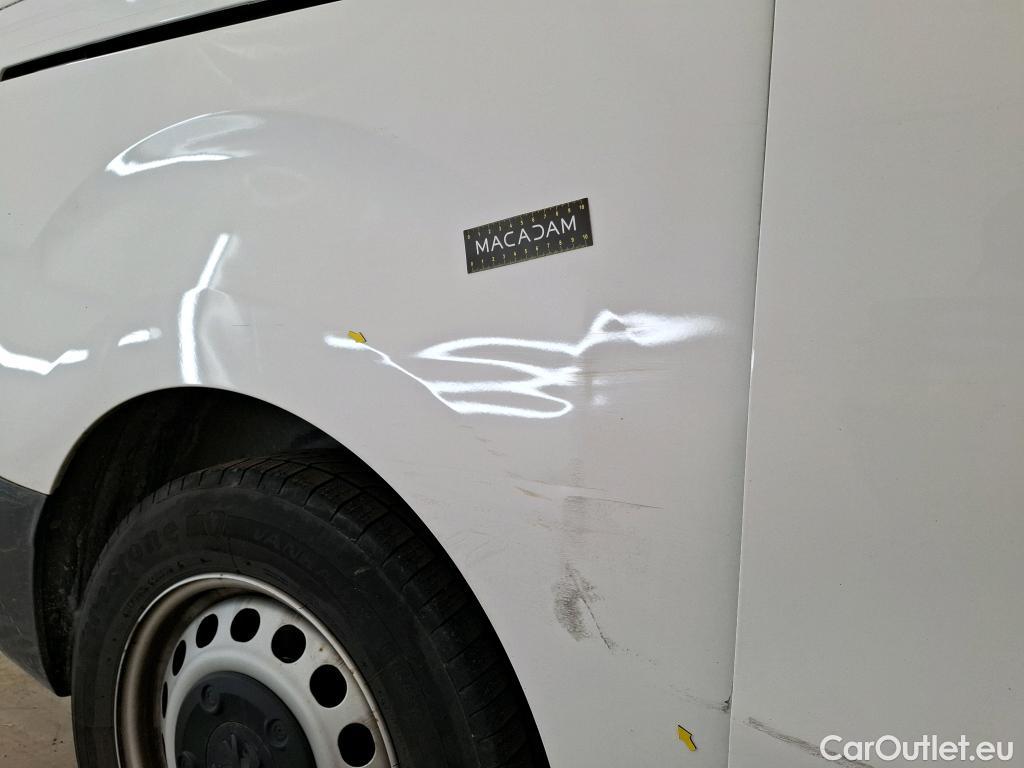  Peugeot  Expert  Fourgon Premium L2 1.5 HDi 120CV BVM6 E6d #17