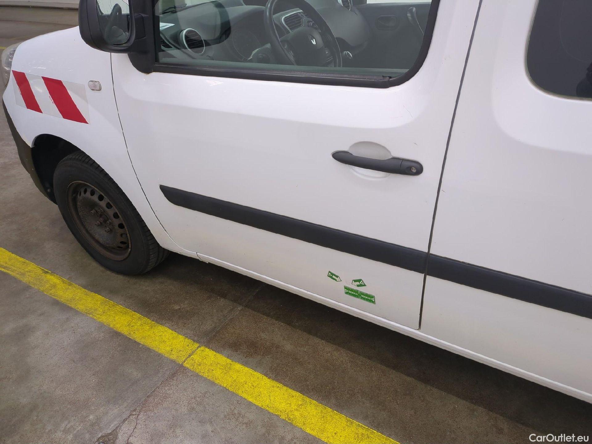  Renault  Kangoo  Express Maxi Extra (Série Spéciale) - Cab. Appr. 1.5 dCi 110CV BVM6 E6 #30