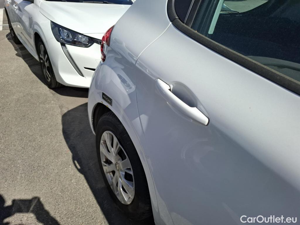  Peugeot  208  Affaire Premium Pack 1.6 HDi 100CV BVM5 E6 #38