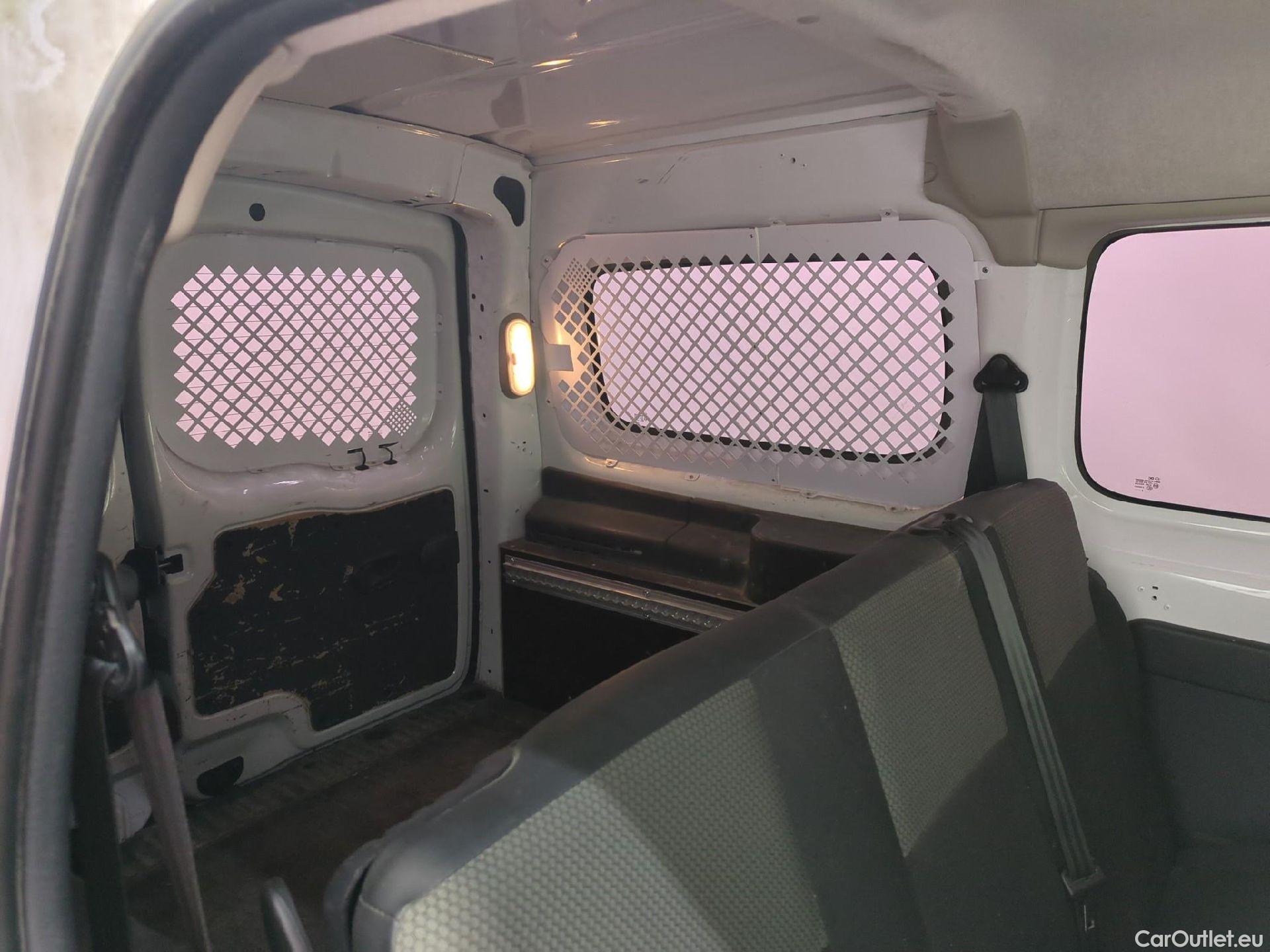  Renault  Kangoo  Express Maxi Extra (Série Spéciale) - Cab. Appr. 1.5 dCi 110CV BVM6 E6 #1