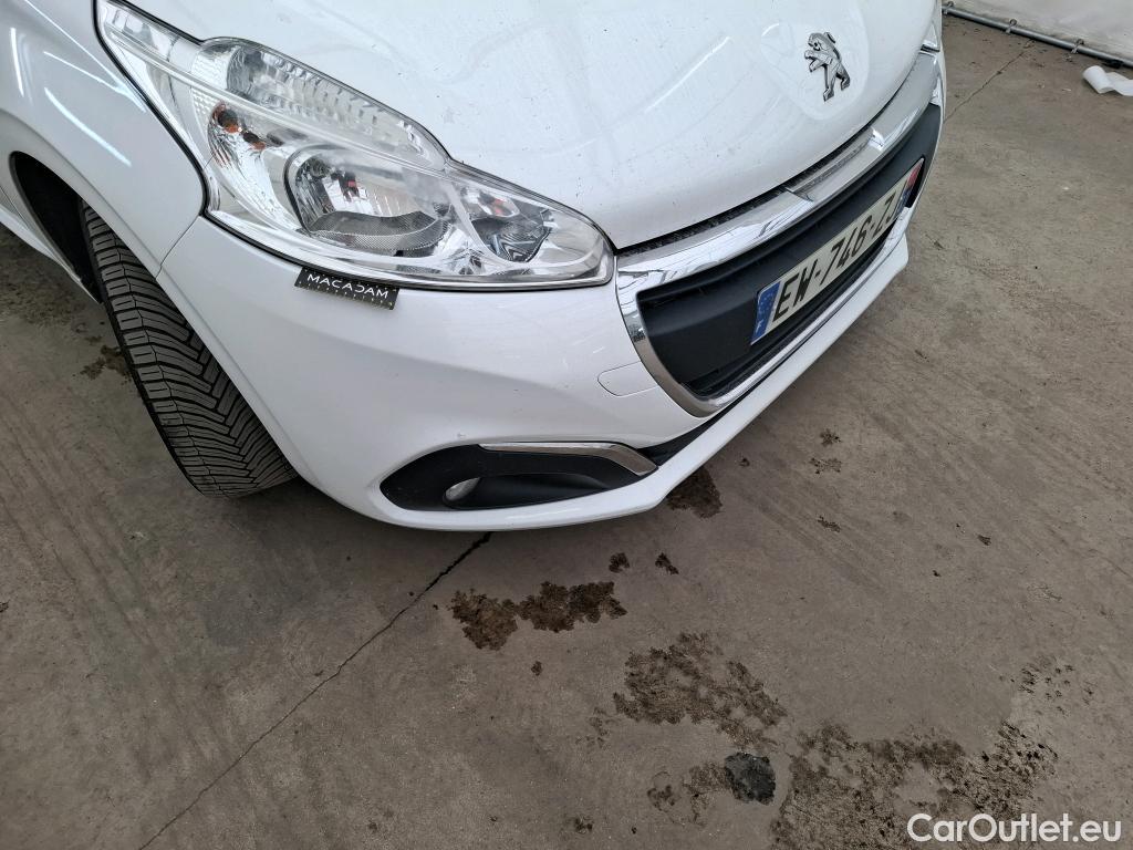  Peugeot  208  Affaire Premium Pack 1.6 HDi 100CV BVM5 E6 #10