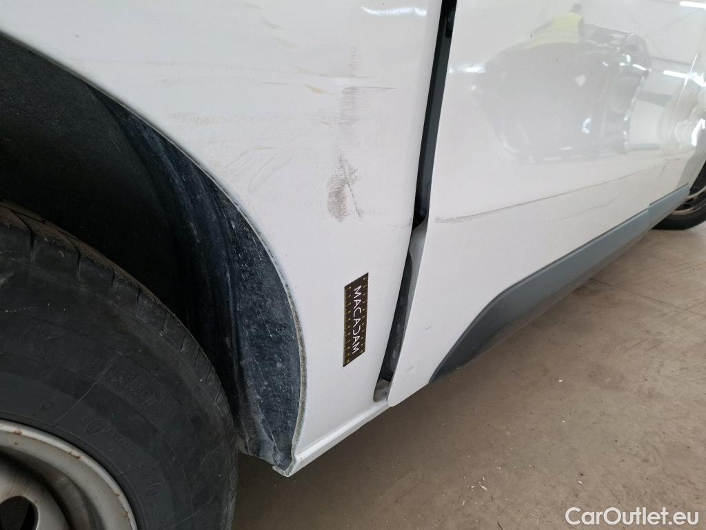  Peugeot  Expert  Fourgon Premium L2 1.5 HDi 120CV BVM6 E6d #69