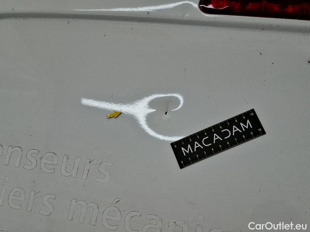 Peugeot  Expert  Fourgon Premium L2 1.5 HDi 120CV BVM6 E6d #23
