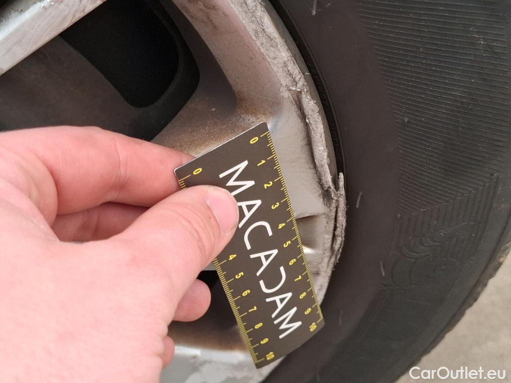  Peugeot  208  Affaire Premium Pack 1.6 HDi 100CV BVM5 E6 #42