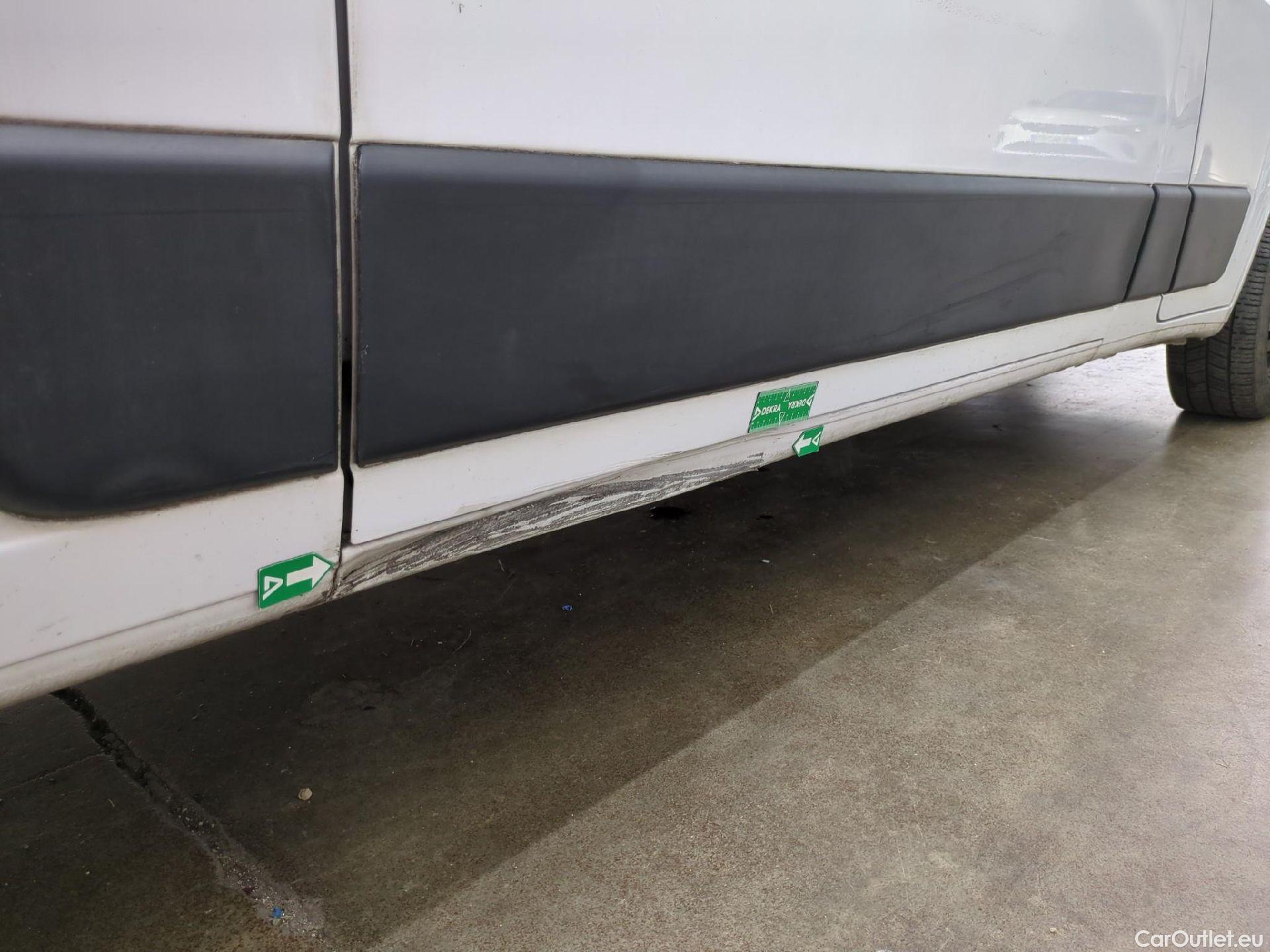  Fiat  Ducato FIAT  VU 4p Fourgon 3.0 M H2 2.0 Multijet 115 Pack Pro Nav #48