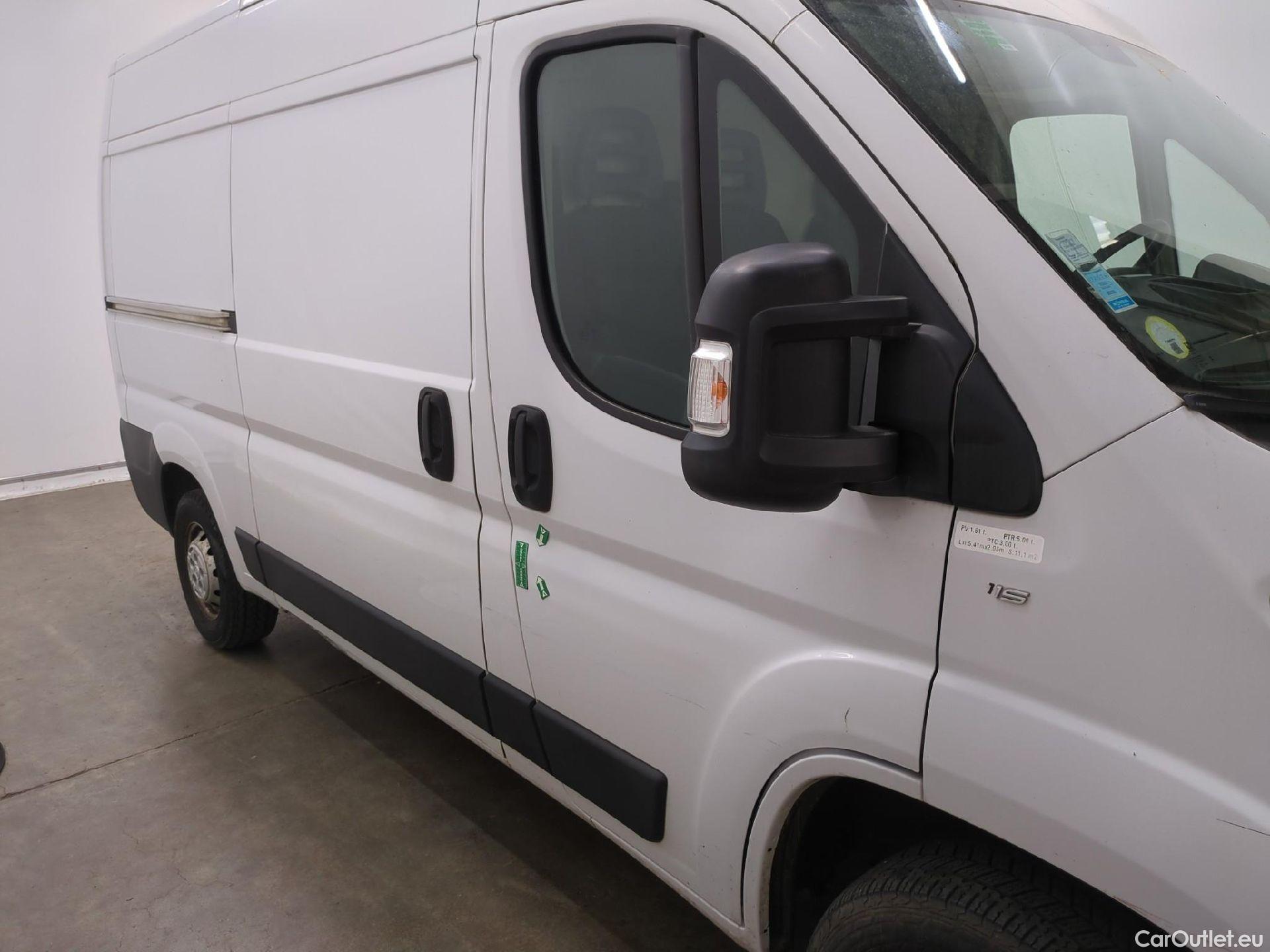 Fiat  Ducato FIAT  VU 4p Fourgon 3.0 M H2 2.0 Multijet 115 Pack Pro Nav #50