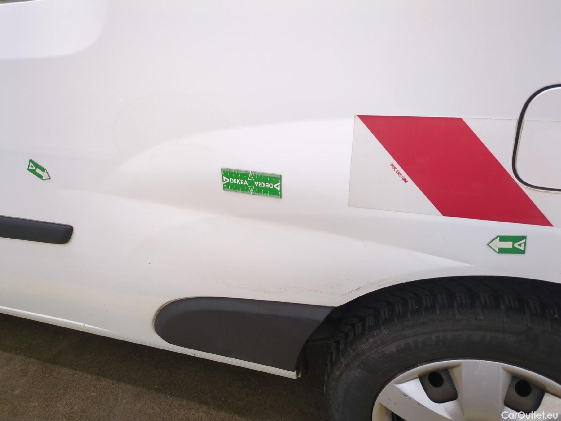  Renault  Kangoo  Express Maxi Extra (Série Spéciale) - Cab. Appr. 1.5 dCi 110CV BVM6 E6 #34