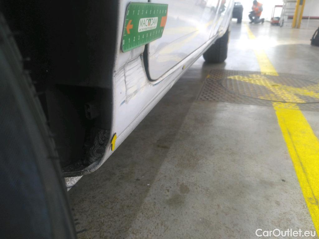  Renault  Kangoo  Express Extra (Série Spéciale) 1.5 dCi 75CV BVM5 E6 #40