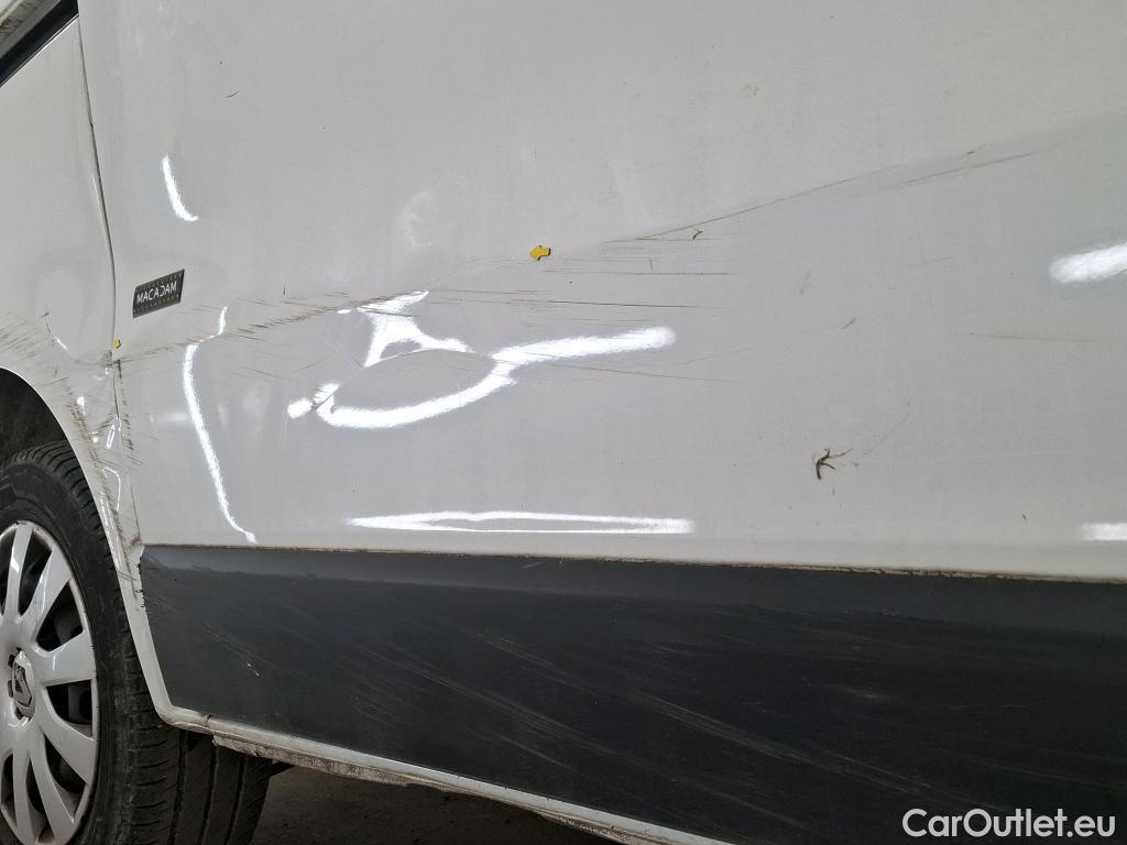  Renault  Trafic RENAULT  2019 4P Fourgon tole FG GCF L1H1 1000 dCi 120 #23