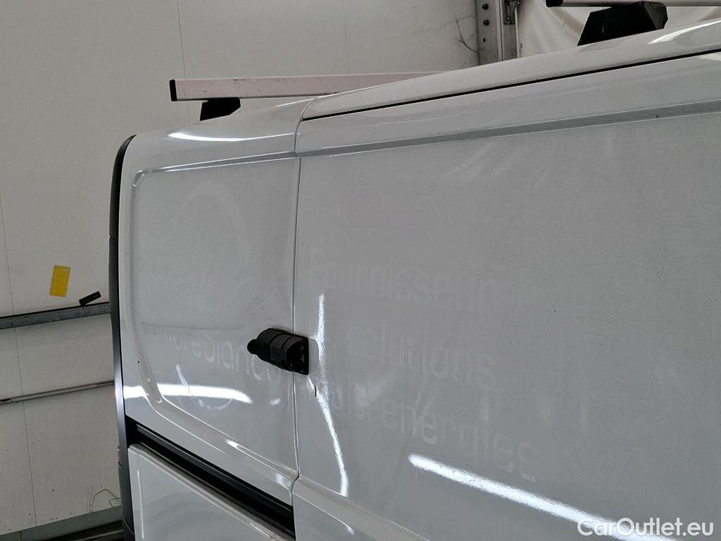  Renault  Trafic RENAULT  2019 4P Fourgon tole FG GCF L1H1 1000 dCi 120 #28