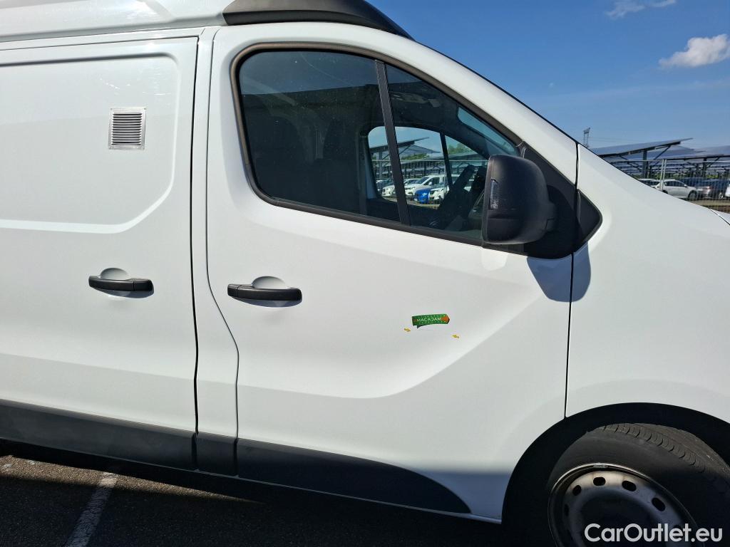  Renault  Trafic RENAULT  / 2021 / 4P / Fourgon tôlé FG GCF L2H2 3T Blue dCi 150 #63