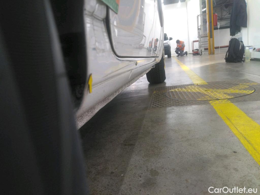  Renault  Kangoo  Express Extra (Série Spéciale) 1.5 dCi 75CV BVM5 E6 #41