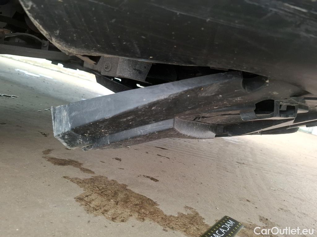  Renault  Trafic RENAULT  2019 4P Fourgon tole FG GCF L1H1 1000 dCi 120 #95