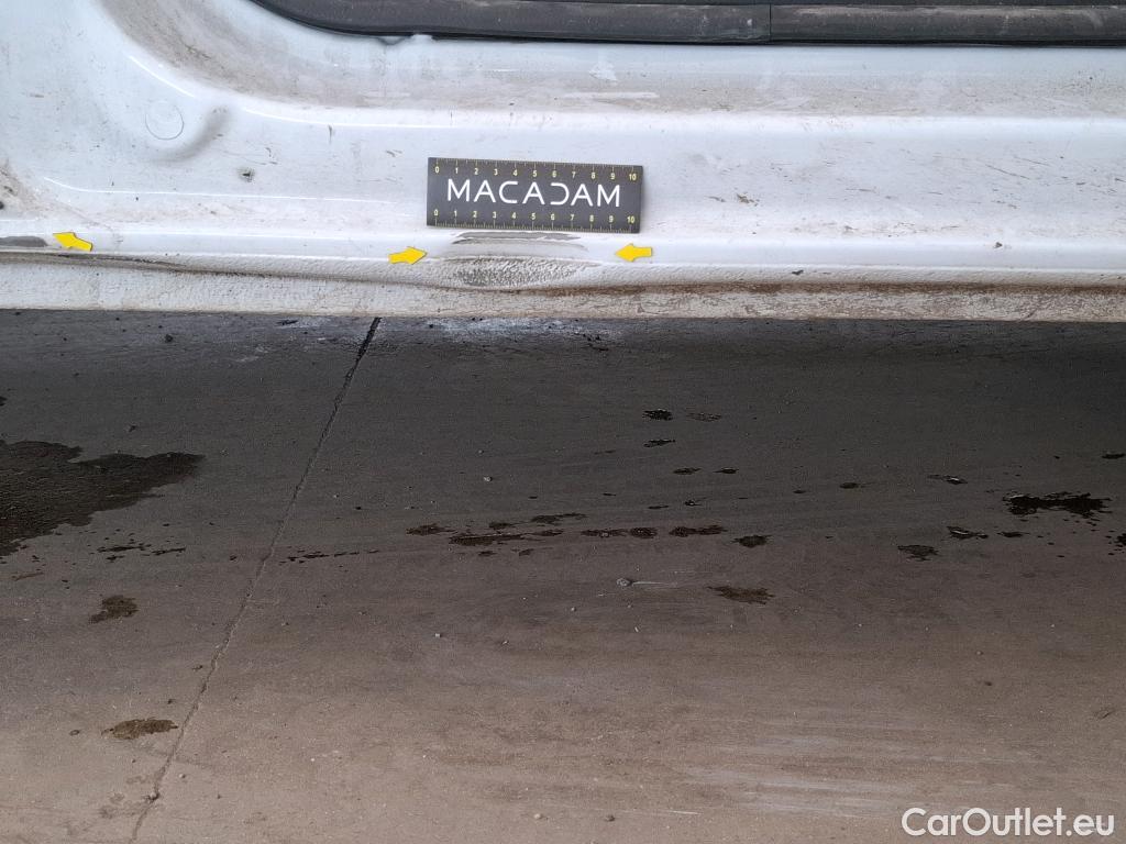  Renault  Trafic RENAULT  2019 4P Fourgon tole FG GCF L1H1 1000 dCi 120 #47