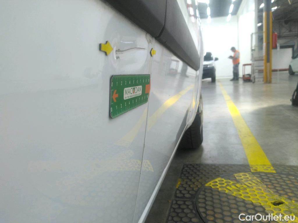  Renault  Kangoo  Express Extra (Série Spéciale) 1.5 dCi 75CV BVM5 E6 #13