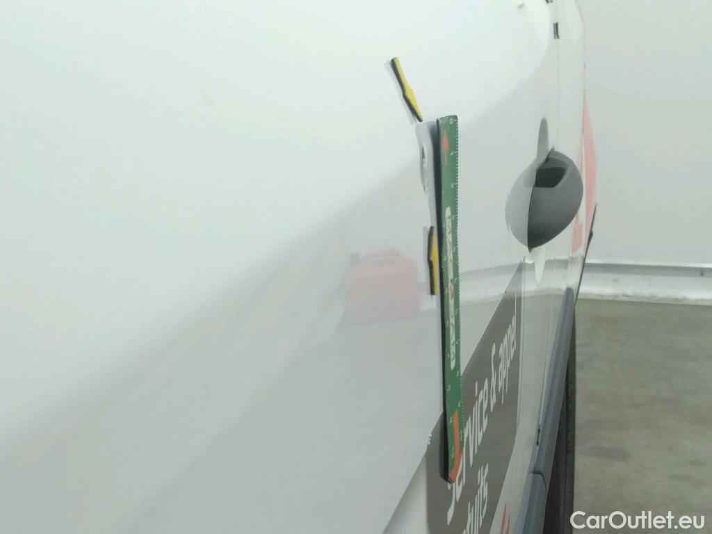  Renault  Kangoo  Express Extra (Série Spéciale) 1.5 dCi 75CV BVM5 E6 #47