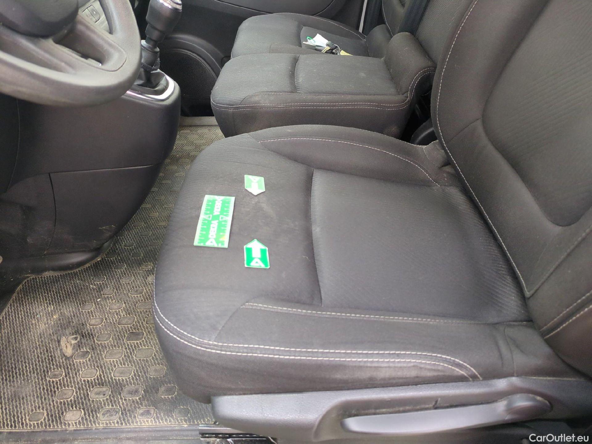  Renault  Trafic RENAULT  / 2019 / 4P / Fourgon tole NV FG GCF L1H1 1200 Energy dCi 145 #7